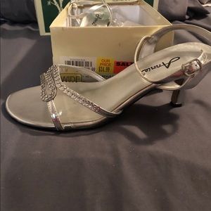 Ladies WIDE WIDTH dress shoes